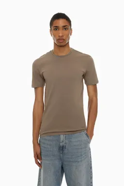 Remera entallada suave de Lefties en Remeras y Polos para argentina