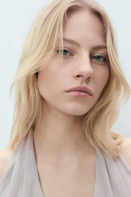 Top cruzado cuello halter de Mango en Tops para argentina