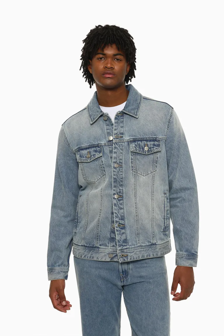 Campera denim básica de Lefties en Abrigos y Camperas para argentina