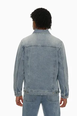 Campera denim básica de Lefties en Abrigos y Camperas para argentina