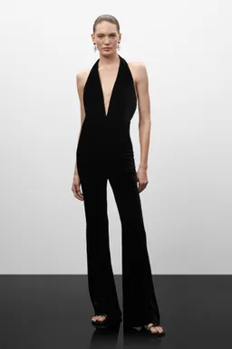 Mono terciopelo cuello halter de Mango en Monos para argentina
