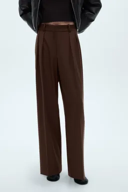Pantalón pinzas wideleg de Mango en Pantalones para argentina