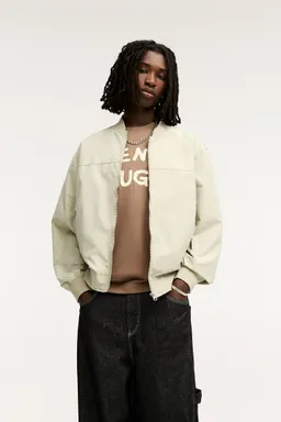 Chaqueta bomber ligera de Pull&Bear en Abrigos y Camperas para argentina