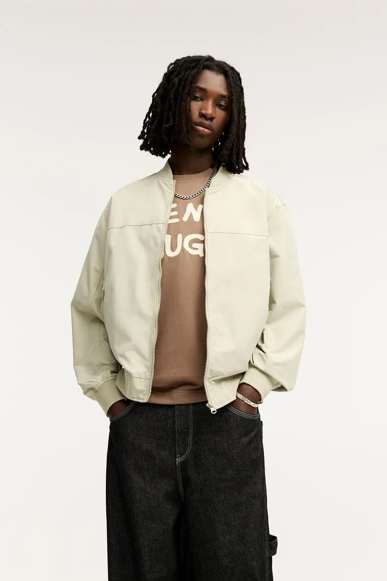 Chaqueta bomber ligera de Pull&Bear en Abrigos y Camperas para argentina