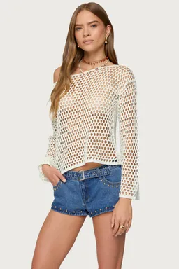 Kalley top crochet hombros descubiertos de Edikted en Tops para argentina