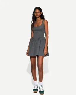 Vestido falda volumen neopreno de Bershka en Vestidos para argentina