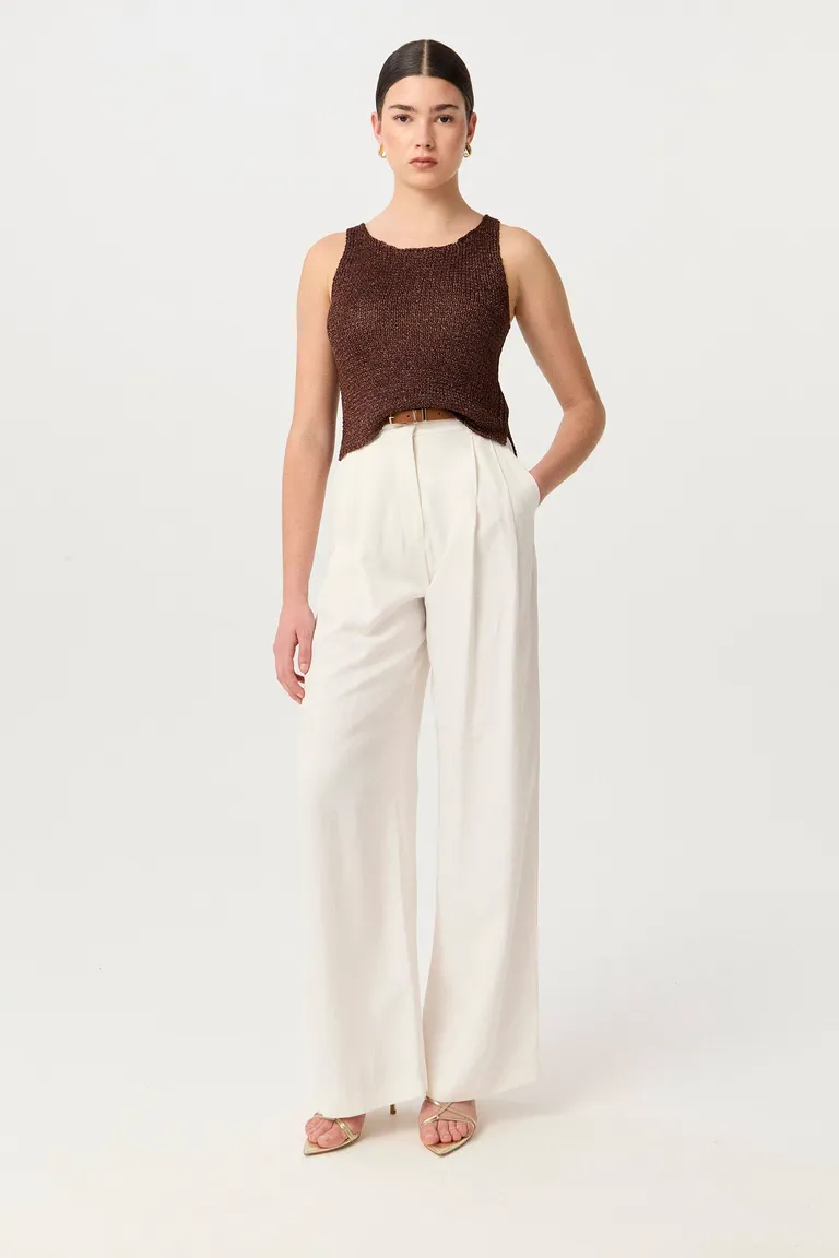 Top tejido con lurex de corte entallado y escote redondo amplio de Markova en Tops para argentina