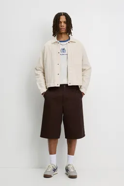 Bermuda chino skater de Pull&Bear en Bermudas y Shorts para argentina