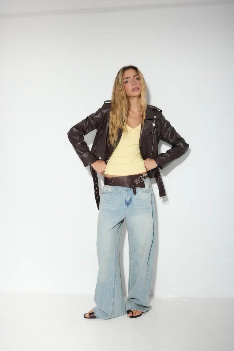 Campera de eco cuero oversize en color negro para mujer de Audaz en Chaquetas para argentina