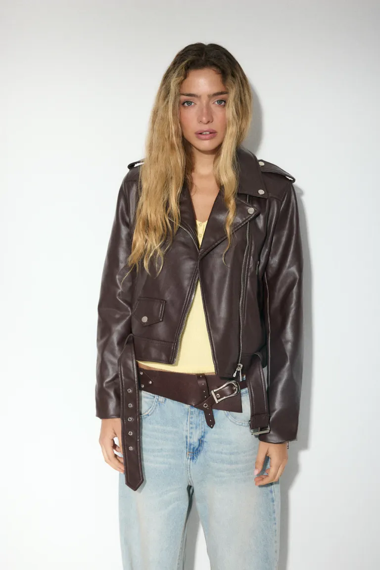 Campera de eco cuero oversize en color negro para mujer de Audaz en Chaquetas para argentina