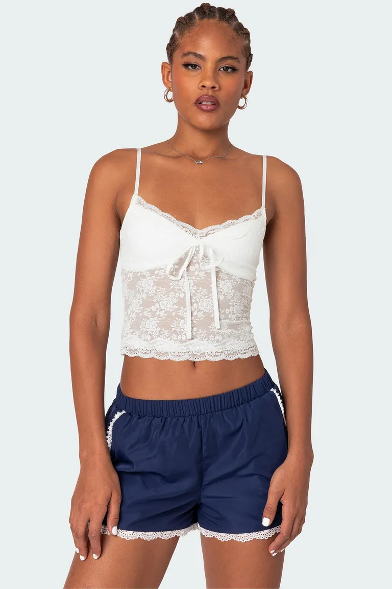 Top cami encaje transparente de Edikted en Tops para argentina
