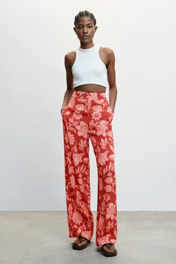 Pantalón palazzo floral de Mango en Pantalones para argentina
