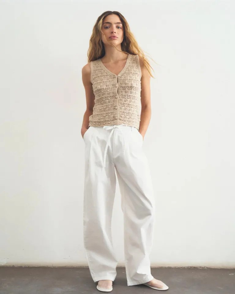 Pantalón baggy blanco de tiro medio con detalles elegantes y cómodos de Sky en Pantalones para argentina