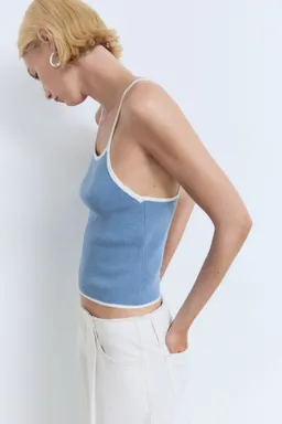 Top punto contraste de Mango en Tops para argentina