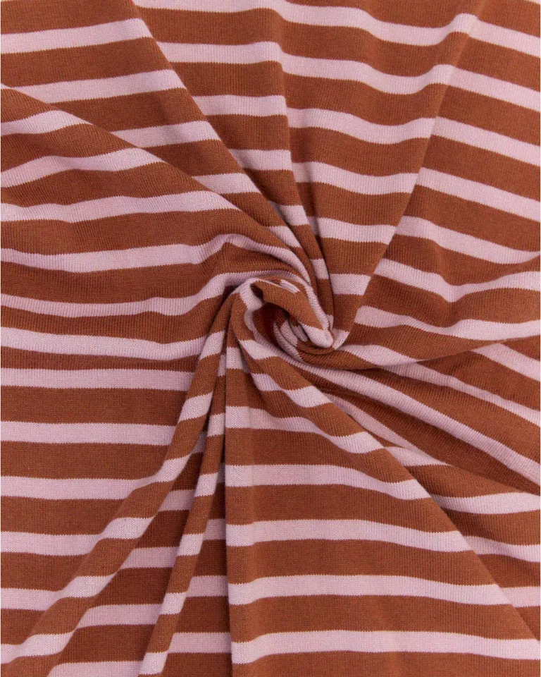 Chalina anette de viscosa algodón en diseño de rayas blancas y negras de Blue Sheep en Bufandas y Pañuelos para argentina