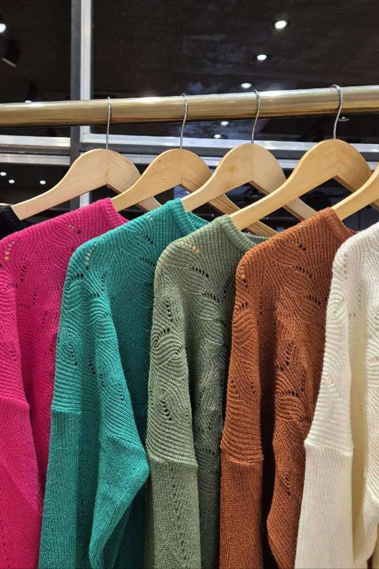 Sweater Estilo Frizz de Hesed en Buzos y Sweaters para argentina