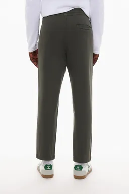 Pantalón jogger básico de Lefties en Pantalones para argentina
