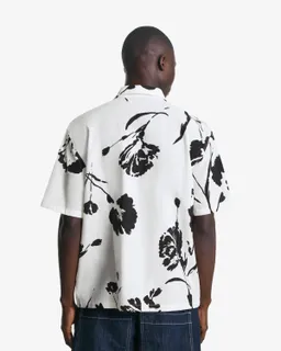 Camisa rústica manga corta estampada de Bershka en Camisas para argentina