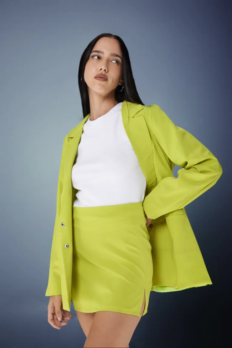 Blazer de corte clásico y diseño elegante para uso versátil de Apricot en Blazers para argentina