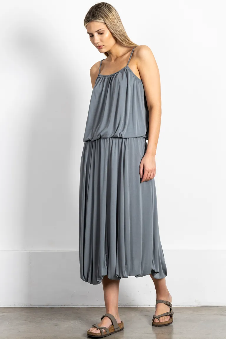 Vestido gris con escote y cintura elástica para mujer de Kill en Remeras para argentina
