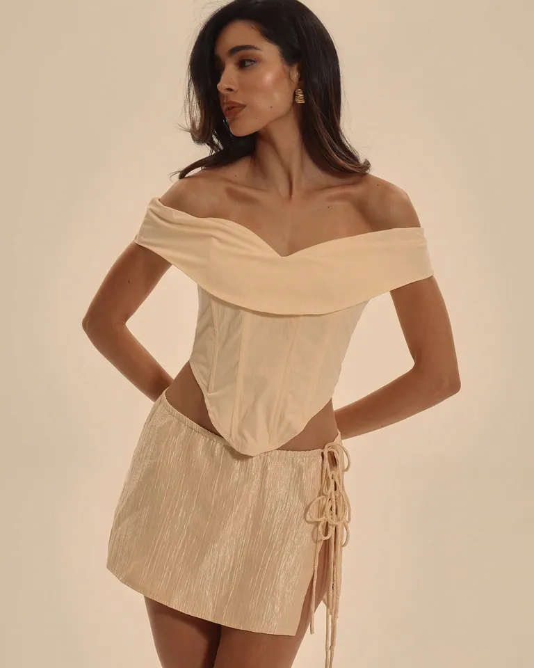 Top corset hombros descubiertos elegante de Musera en Tops para argentina