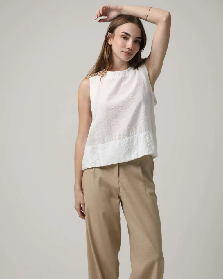 Blusa de seda sin mangas con cintura de vista ancha de Hesed en Blusas para argentina