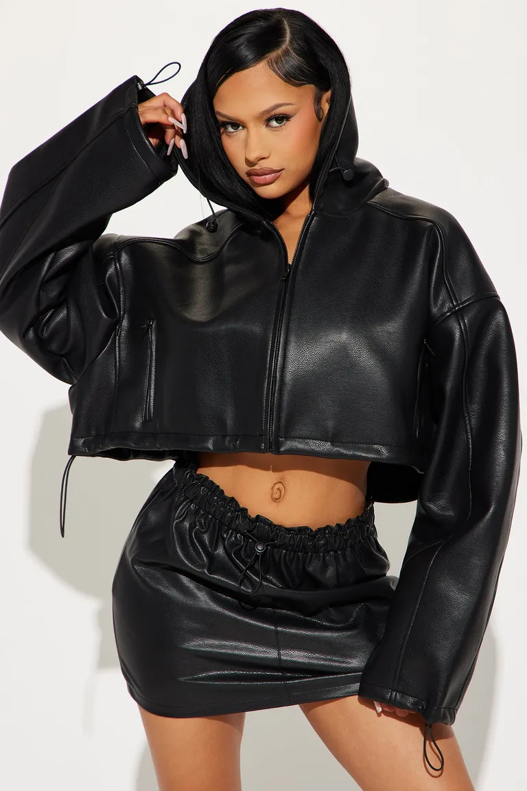 Conjunto falda cuero kelly de Fashion Nova en Chaquetas para argentina