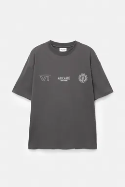 Remera arcane boxy de Pull&Bear en Remeras y Polos para argentina