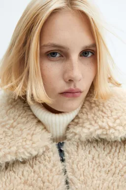 Bomber efecto piel de Mango en Chaquetas para argentina