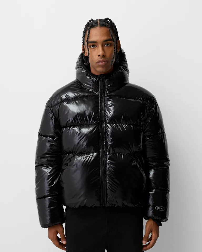 Campera inflable con capucha de Bershka en Abrigos y Camperas para argentina