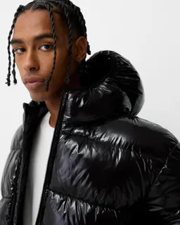 Campera inflable con capucha de Bershka en Abrigos y Camperas para argentina