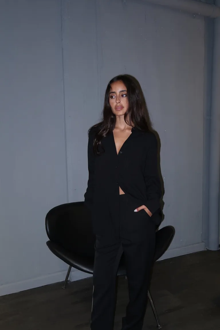 Camisa de voile de corte regular con bolsillo y cierre delantero de Naíma en Camisas para argentina