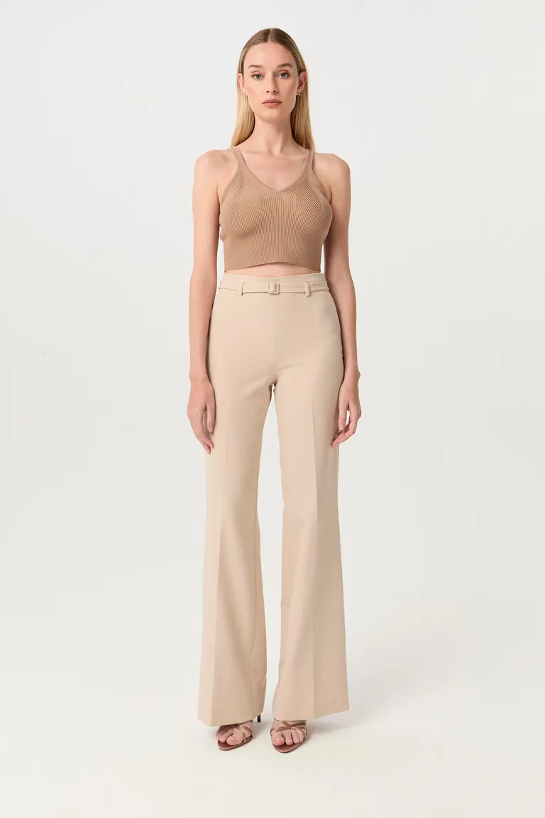 Pantalón beige de pierna ancha y tiro alto para mujer de Markova en Pantalones para argentina