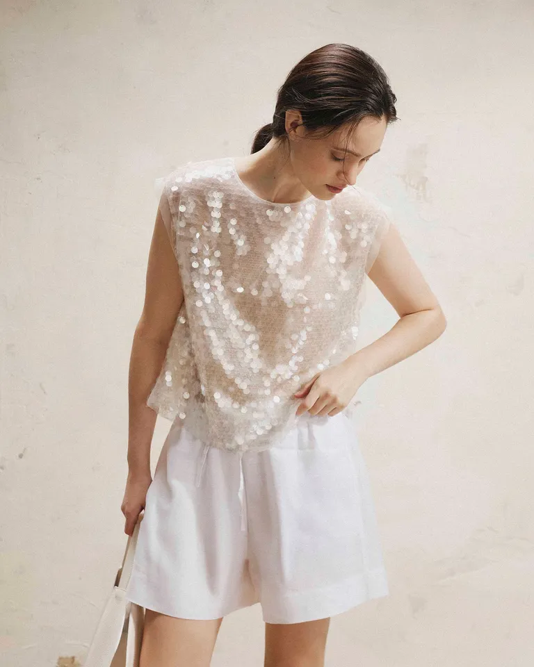 Remera de tul con detalles de lentejuelas - Pieza estrella para tu armario de Prüne en Remeras para argentina