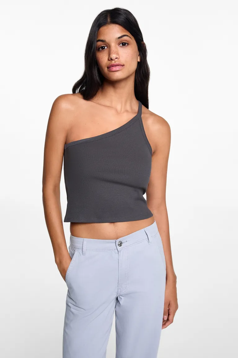 Top crop asimétrico de Mango Teen en Tops para argentina