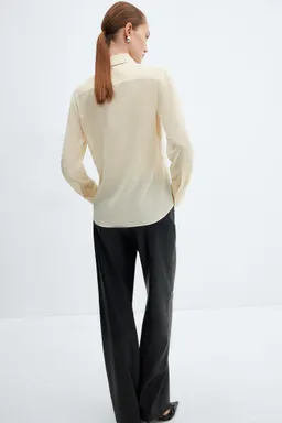 Camisa fluida con botones de Mango en Camisas para argentina
