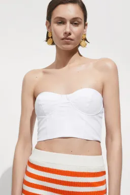 Top crop palabra honor de Mango en Tops para argentina