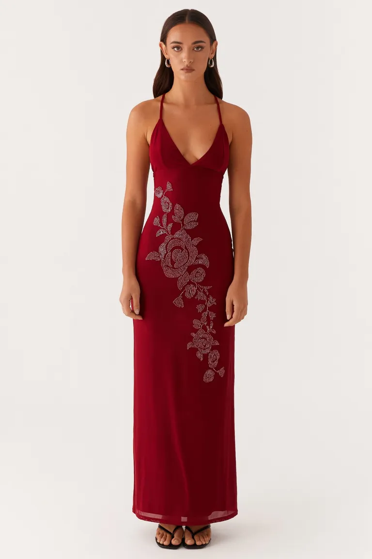 Maxi vestido beki rojo oscuro de Peppermayo en Vestidos para argentina