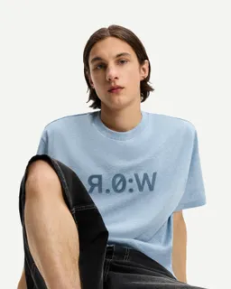 Remera texto flock manga corta de Bershka en Remeras y Polos para argentina