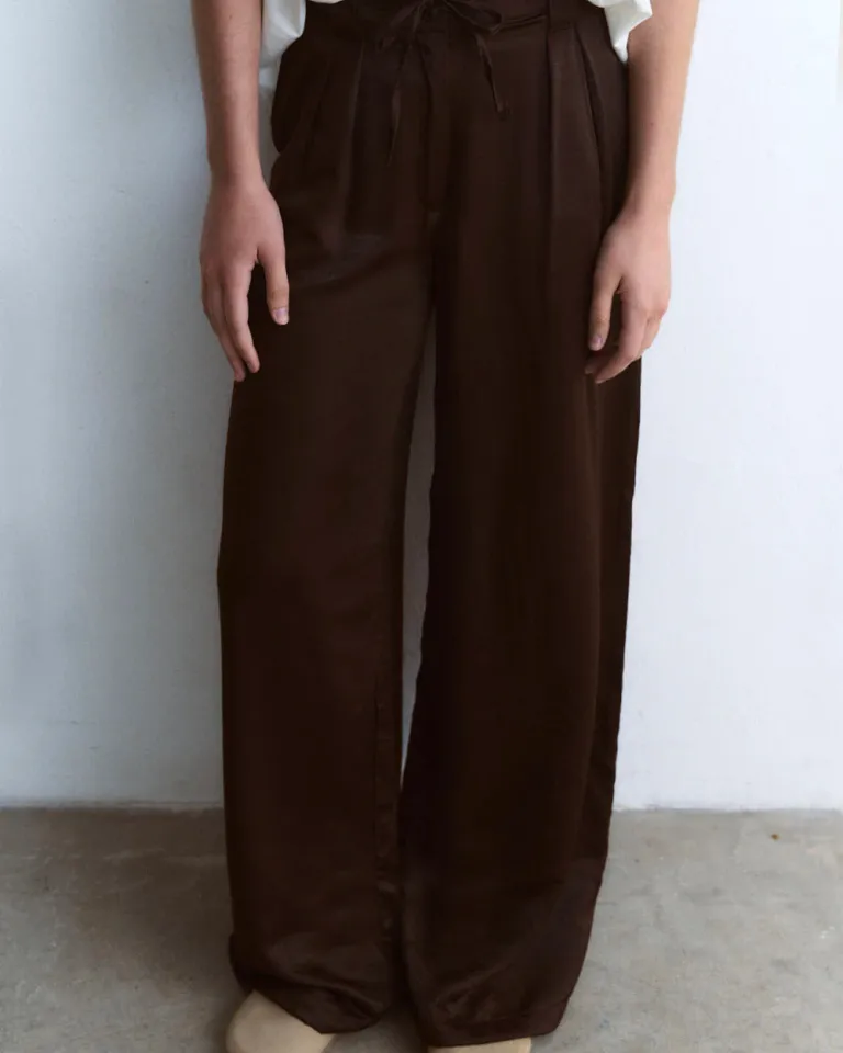 Pantalón ancho y elegante con cintura elástica y bolsillos laterales de Sky en Pantalones para argentina