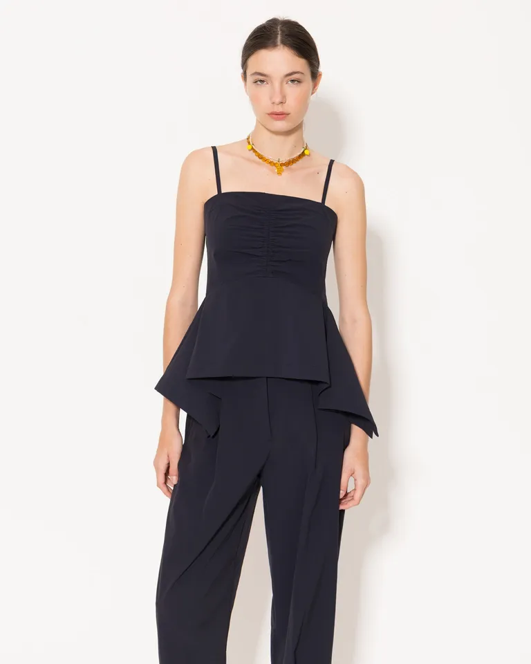 Top Dennis: Sofisticación y Comodidad en un Diseño Elegante sin Tirantes de Jazmin Chebar en Tops para argentina