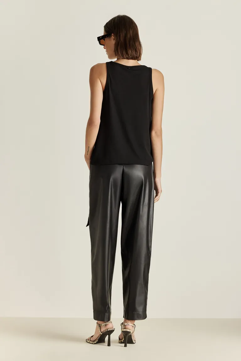 Mono de género con acabado engomado y espalda de punto al tono de Tucci en Monos para argentina