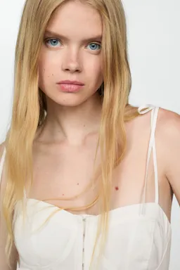 Vestido corto con tablas de Mango en Vestidos para argentina