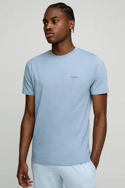 Remera básica slim fit hombre de Boohooman en Remeras y Polos para argentina