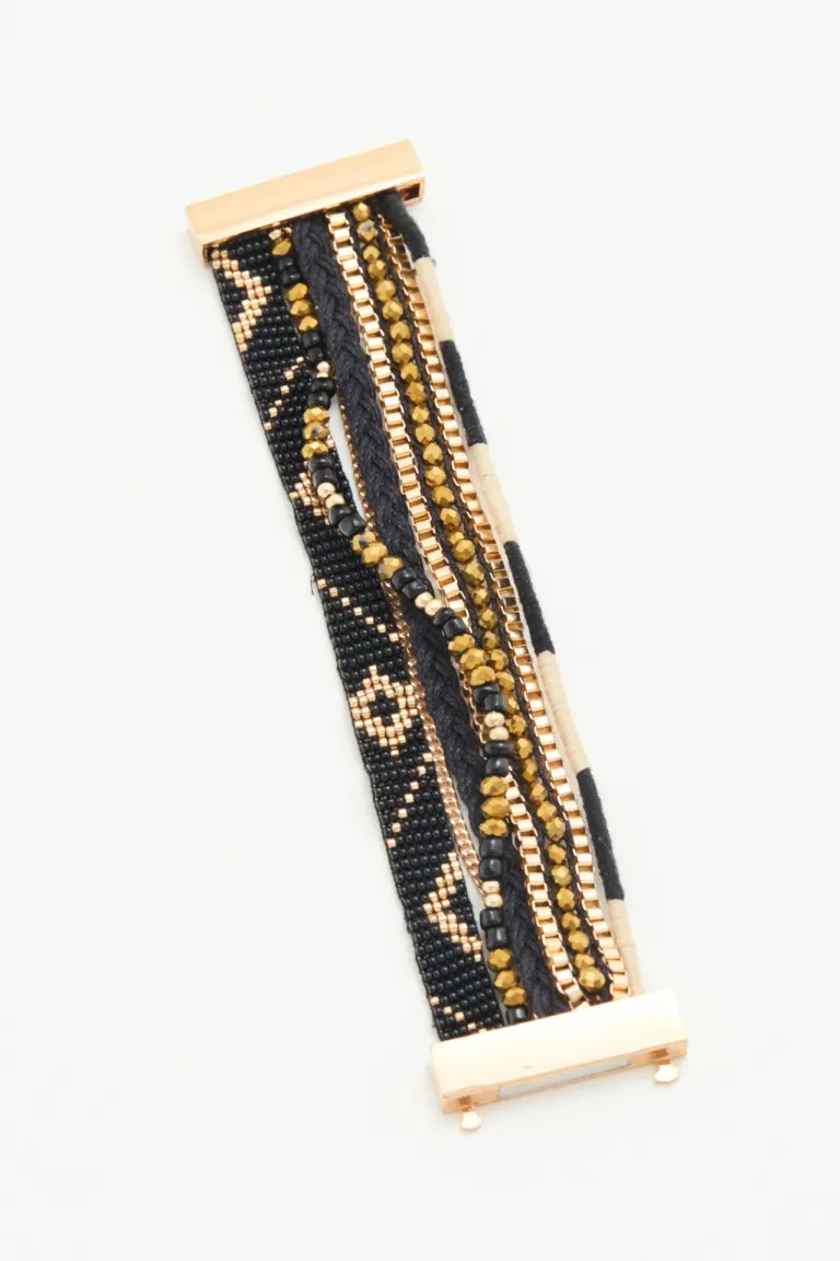 Pulsera artesanal bohemia con cierre magnético y diseño multicapa texturizado de Rapsodia en Bijouterie para argentina