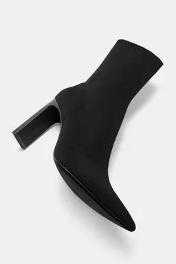 Botines de tacón stretch de Pull&Bear en Botas y Botinetas para argentina