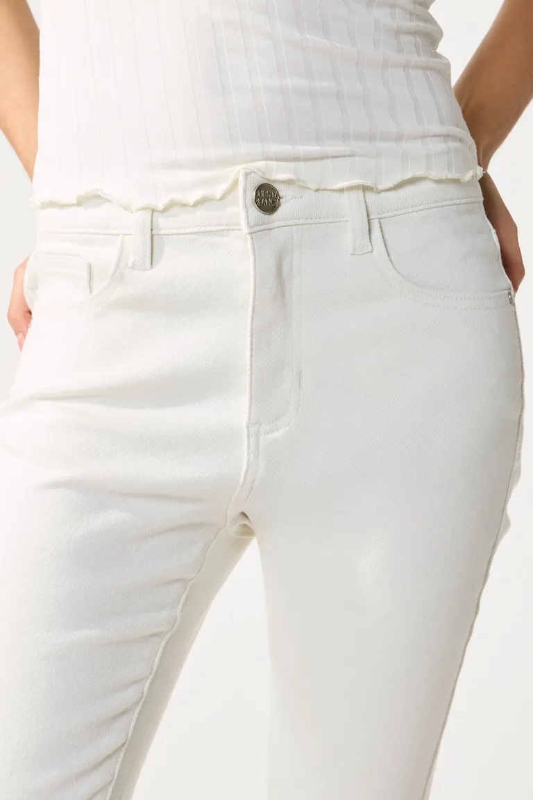 Pantalón de denim blanco con tiro medio y pierna skinny para mujer de Cuesta Blanca en Pantalones para argentina