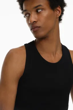 Remera musculosa canalé de Lefties en Remeras y Polos para argentina