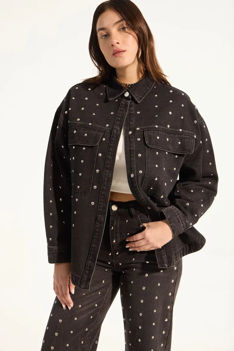 Camisa denim con diseño de tachas en todo el delantero, mangas y canesú de Portsaid en Camisas para argentina