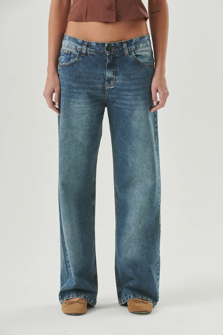 Pantalones vaqueros de pierna ancha para un look casual y cómodo de Sweet en Pantalones para argentina